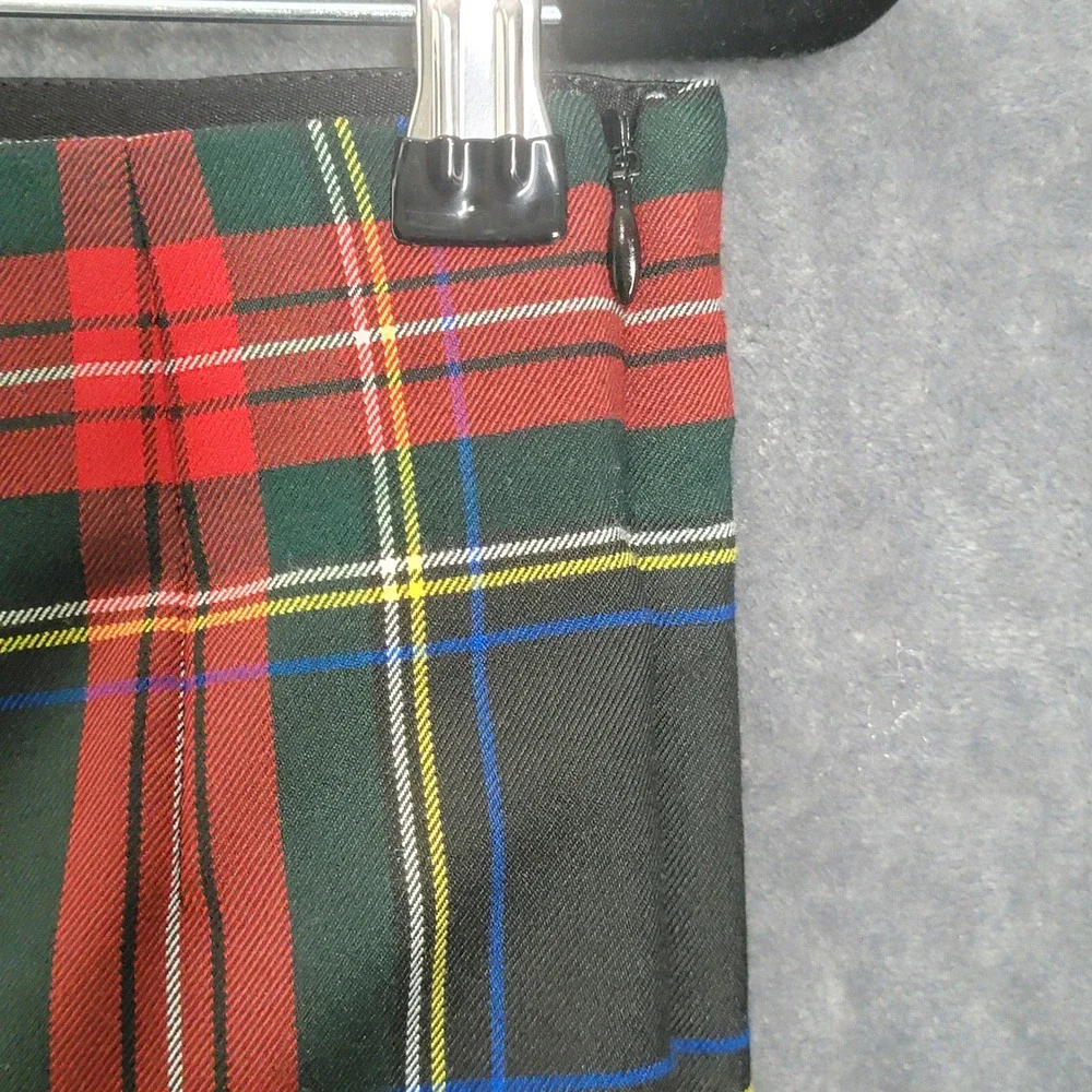 Chaps Ankle Pants 4 Red Plaid Tartan Side Zip Holiday Tapered Preppy Academia - Picture 8 of 13